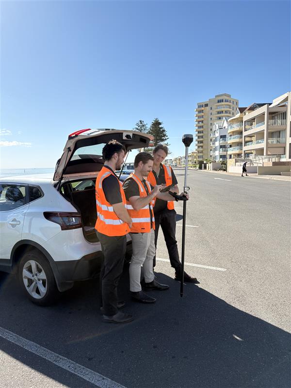 GPS technology allows Realserve to rapidly colled data over large sites to produce site plans in Melbourne